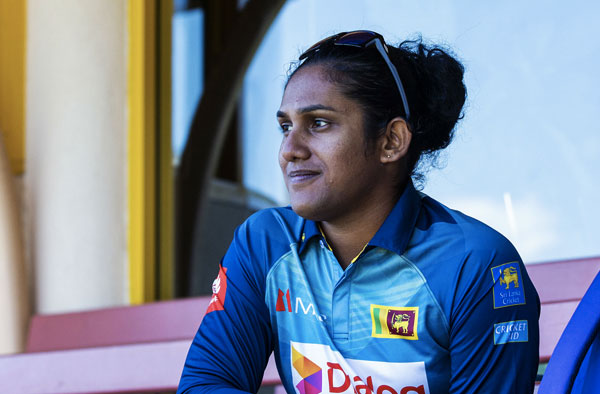 Chamari Athapaththu in, Lauren Bell out